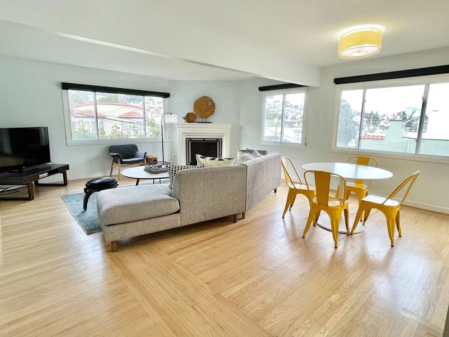 $4,200 | 2 bd + 2 Ba | West Loop | 180 N. Jefferson unit #2705, Chicago, IL