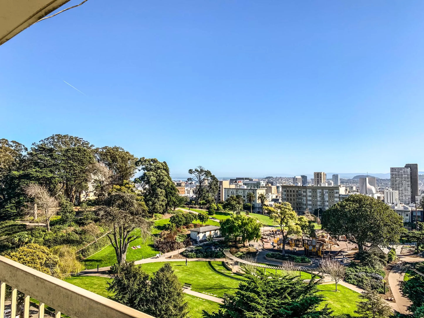 Pacific Heights 1 bed / 1 bath